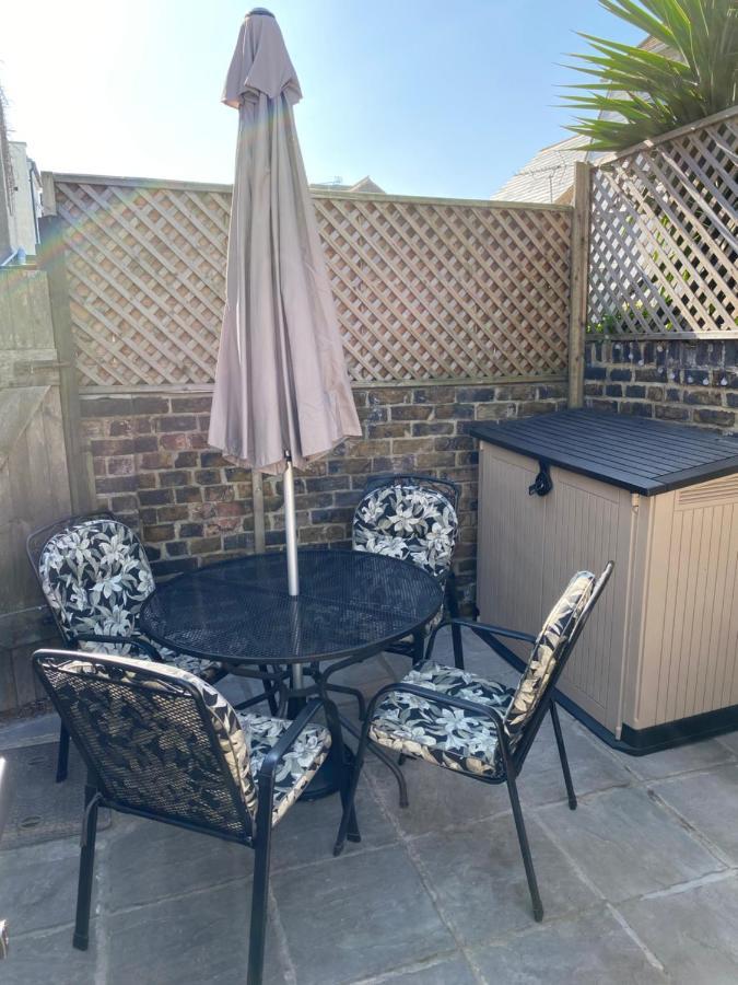 Cosy 2 Bedroom House -2023, 2024 &2025 Award Winner! Ramsgate Exterior photo